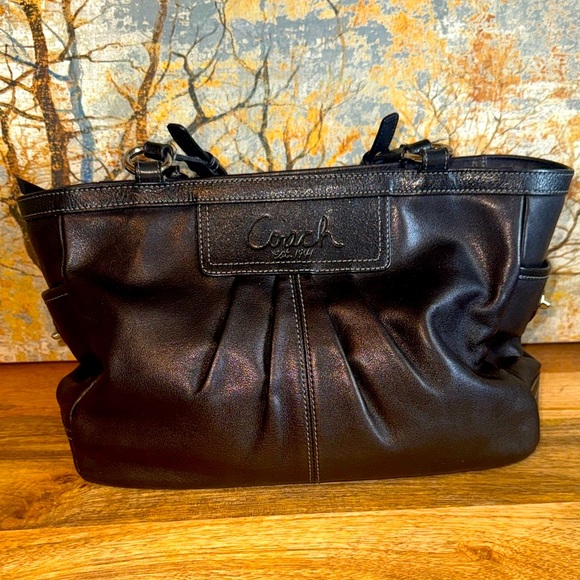 Coach Vintage Black with silver hardware Shoulder Bag/Satchel excellent cond. - Picture 1 of 15